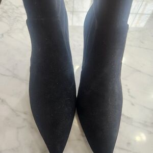 Stuart Weitzman Black Suede Pointed-Toe Slip On High Heel Boots.